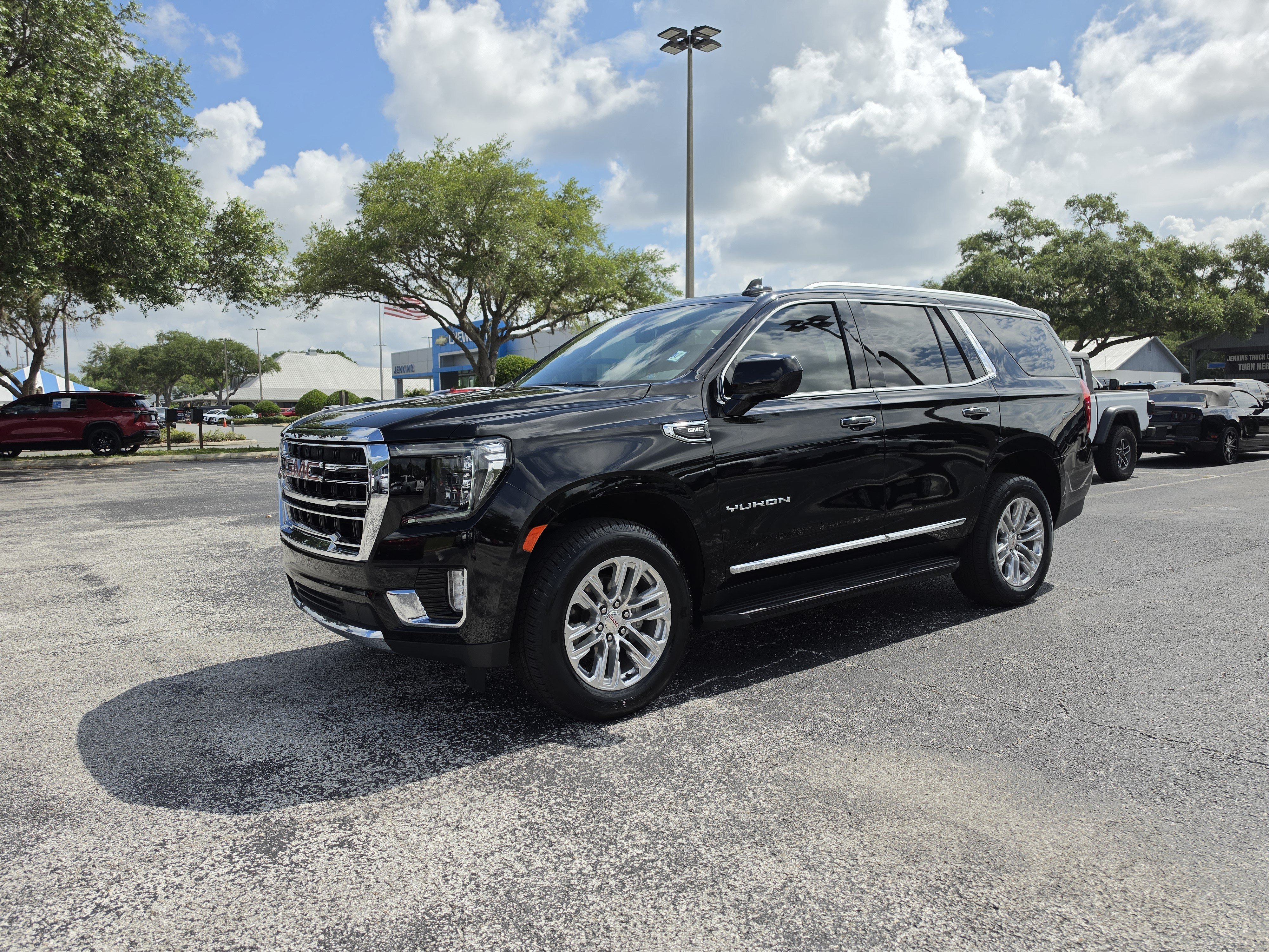 Certified 2023 GMC Yukon SLT RWD image 10