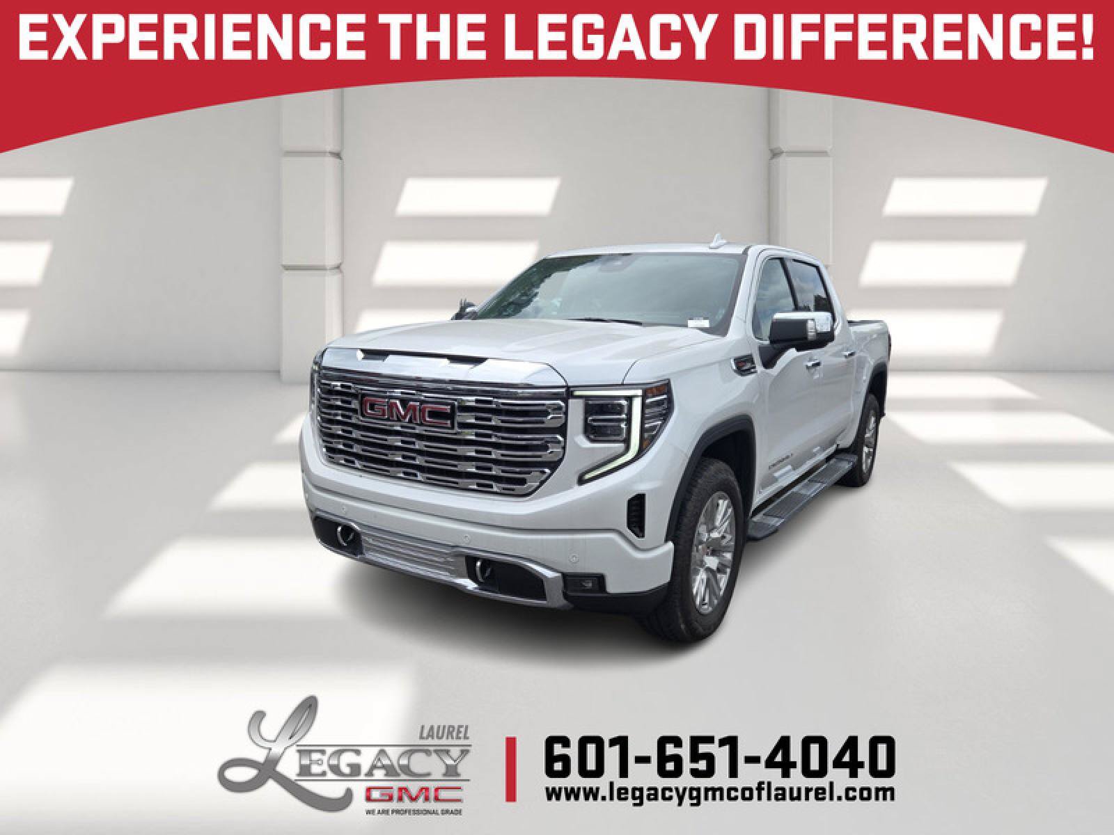 Used 2024 GMC Sierra 1500 Denali w/ Technology Package AWD/4WD image 1