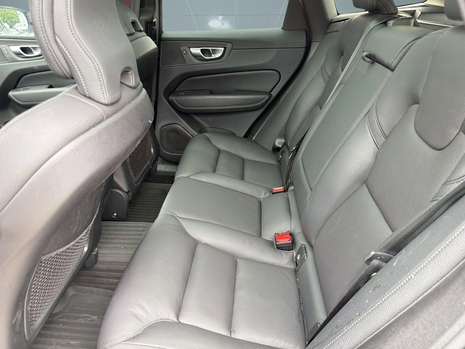 Used 2023 Volvo XC60 B5 Plus w/ Climate Package AWD/4WD image 14
