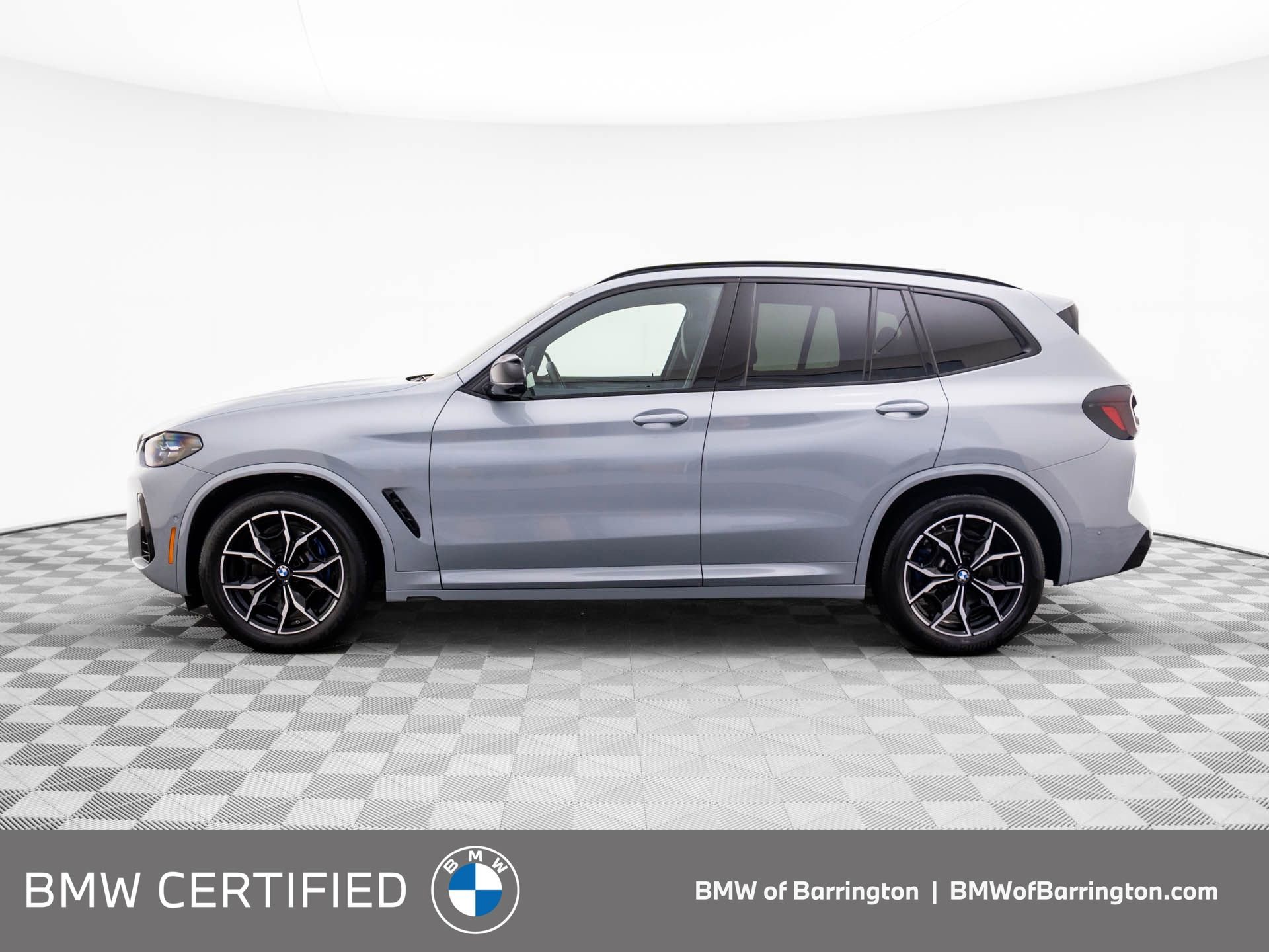 Certified 2024 BMW X3 M40i w/ Premium Package image 2