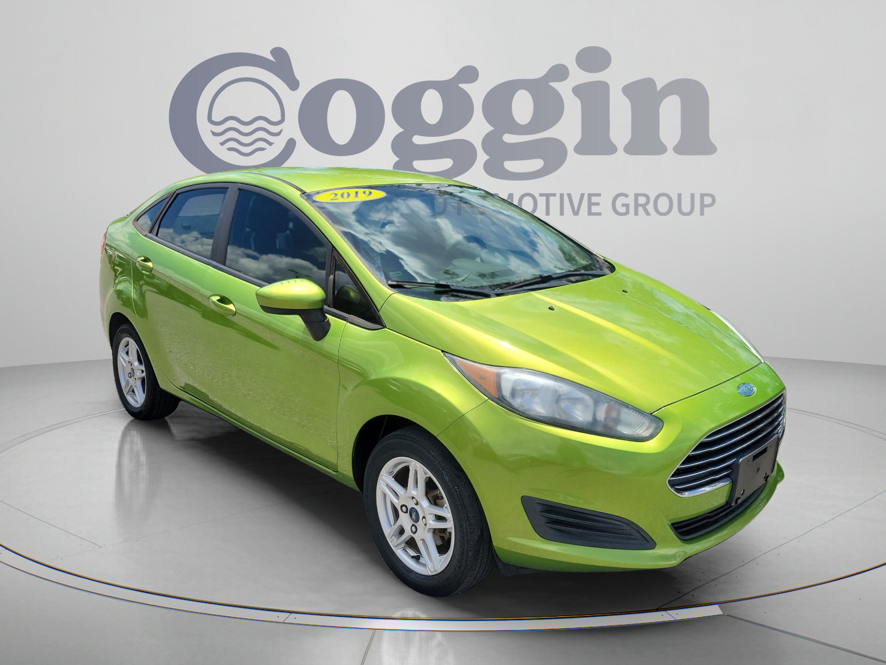 Used 2019 Ford Fiesta SE FWD image 4