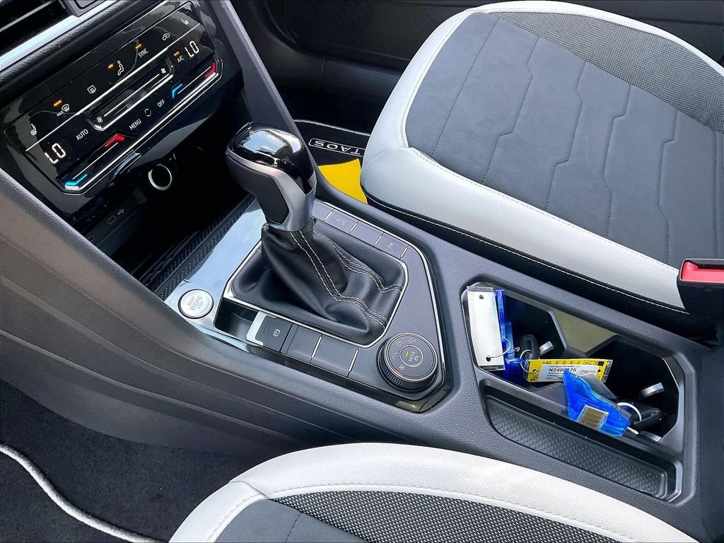 New 2026 Volkswagen Taos SE AWD/4WD image 13