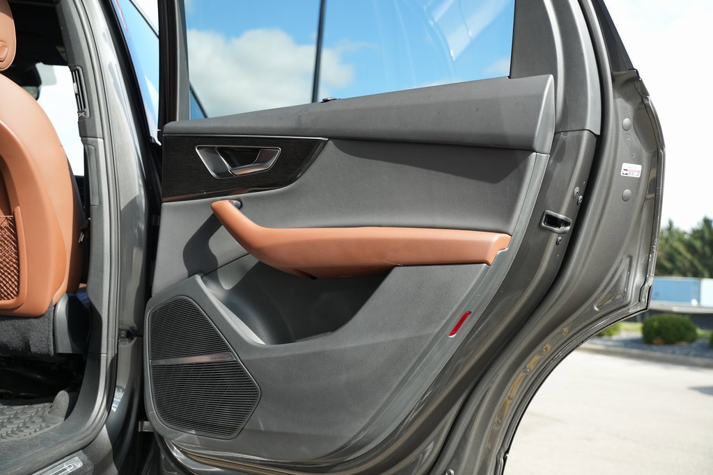 Used 2021 Audi Q7 2.0T Premium Plus image 34