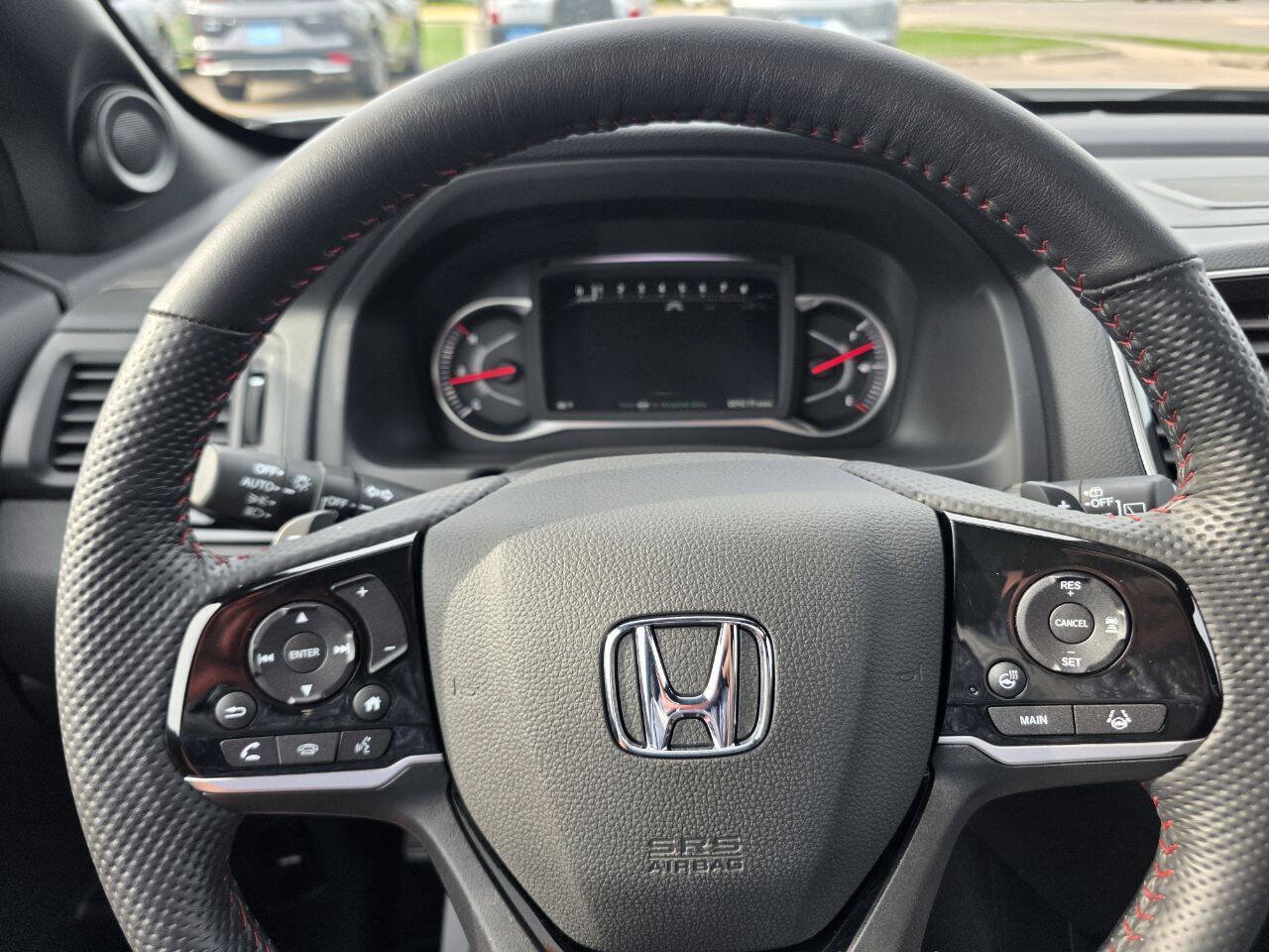 Used 2025 Honda Passport Black Edition image 15