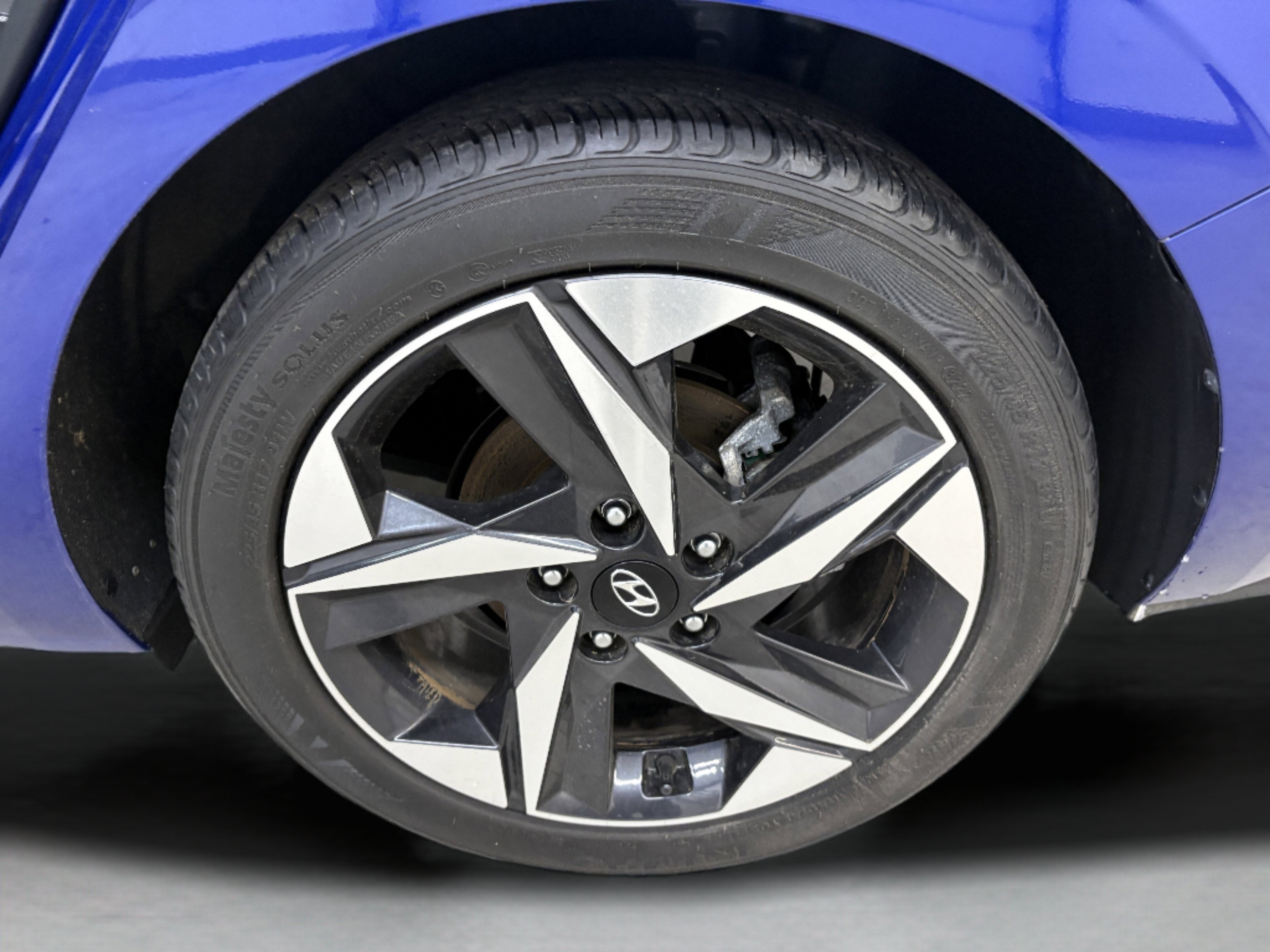 Used 2023 Hyundai Elantra SEL w/ Convenience Package FWD image 7