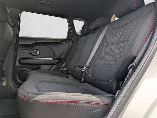 Used 2016 Kia Soul + w/ Soulful Package FWD image 17