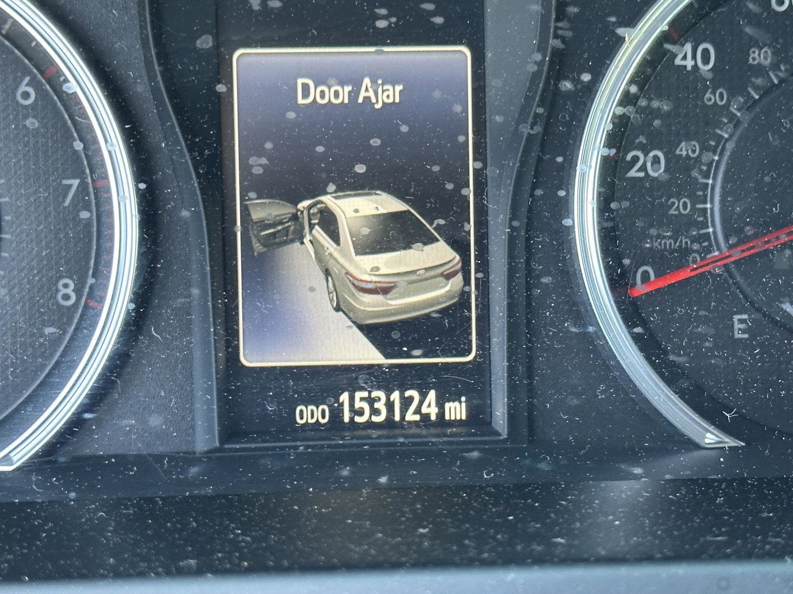 Used 2017 Toyota Camry SE image 14