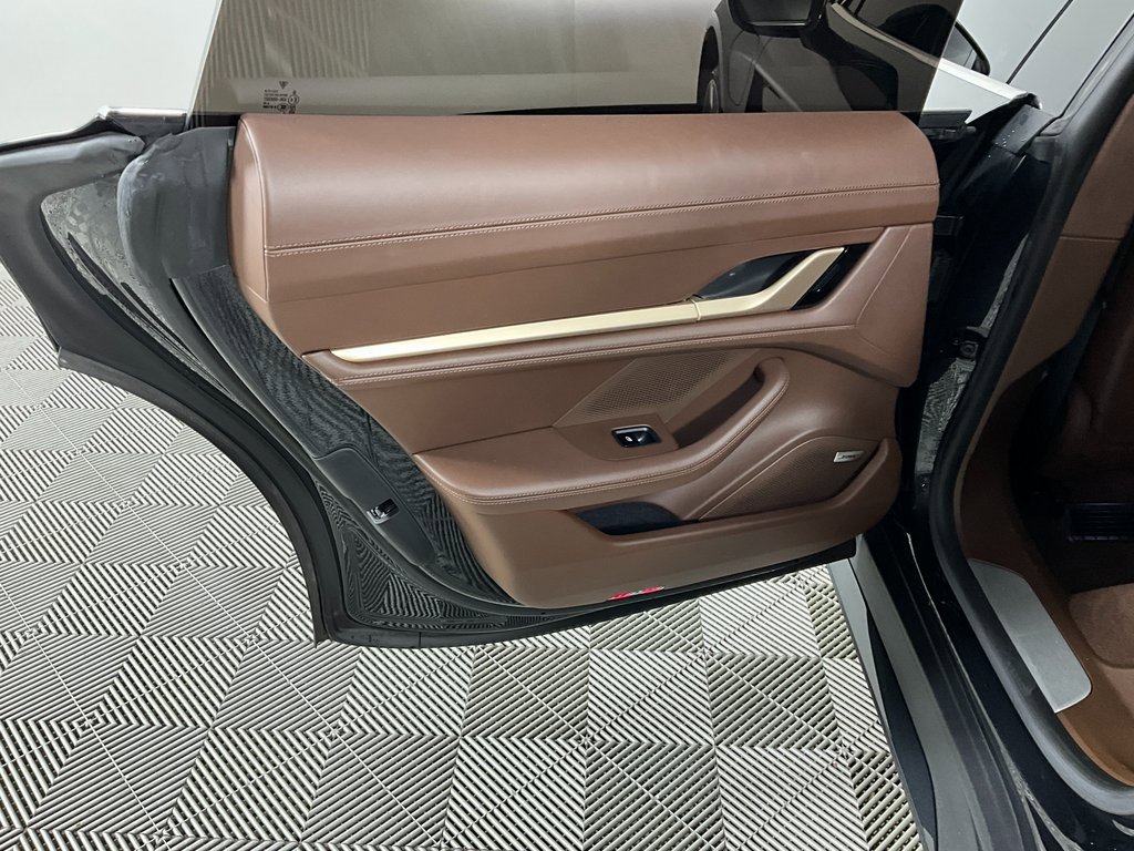 Used 2020 Porsche Taycan Turbo image 28