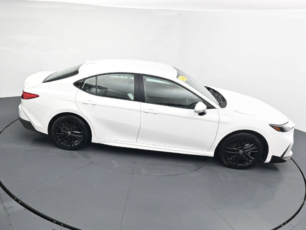 Used 2025 Toyota Camry SE AWD/4WD image 31