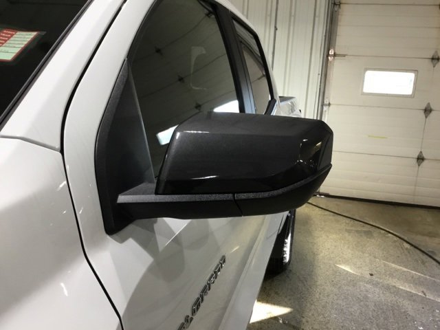 New 2024 Chevrolet Colorado LT w/ LT Convenience Package II image 10