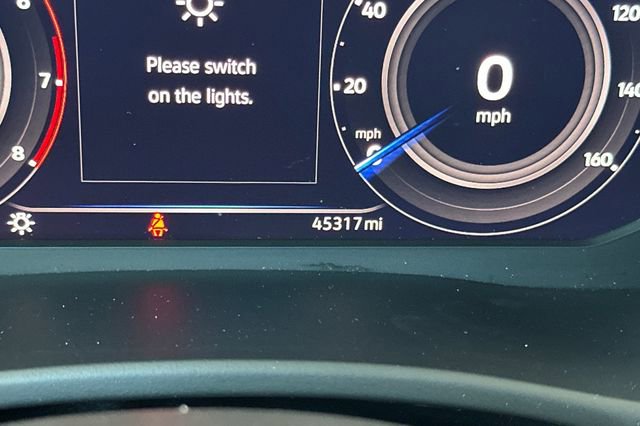 Used 2022 Volkswagen Atlas Cross Sport SE w/ Panoramic Sunroof Package FWD image 28
