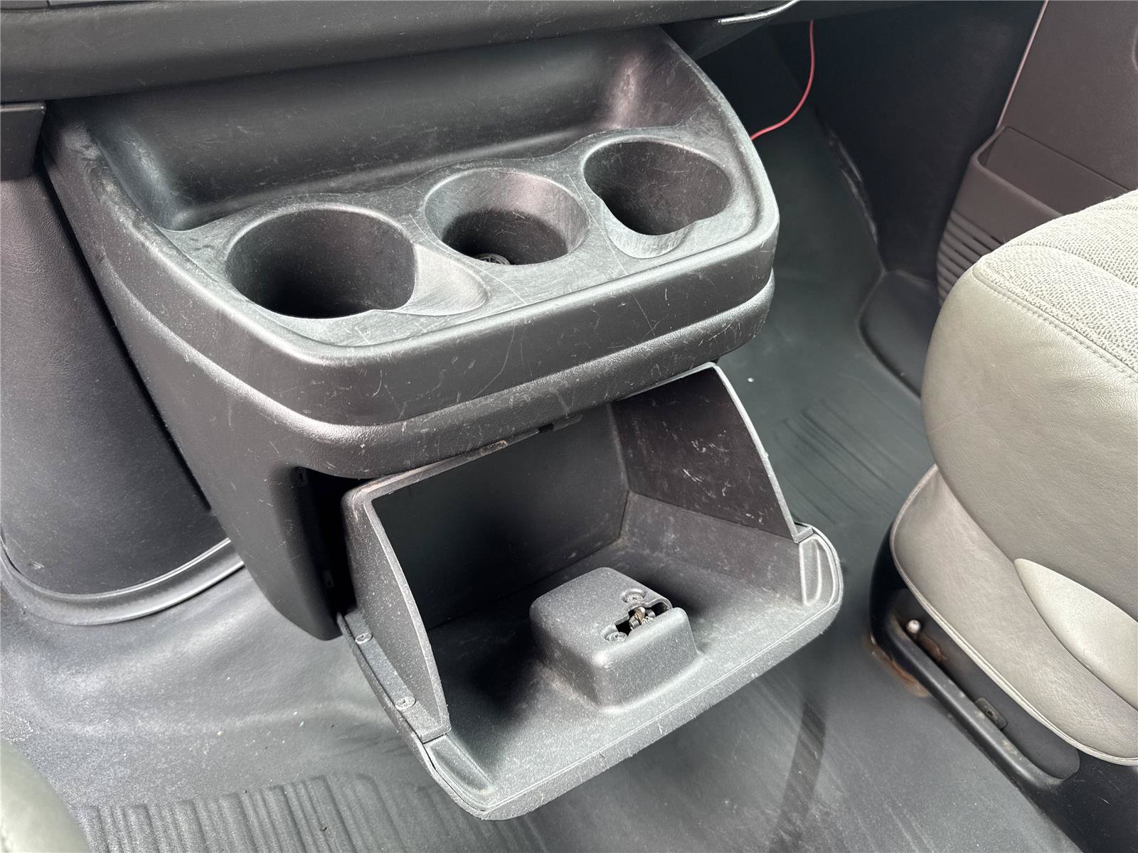 Used 2014 Chevrolet Express 3500 RWD image 19