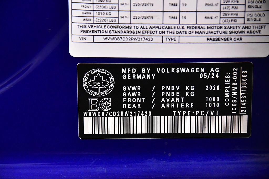 Used 2024 Volkswagen Golf R 4-Door AWD/4WD image 12