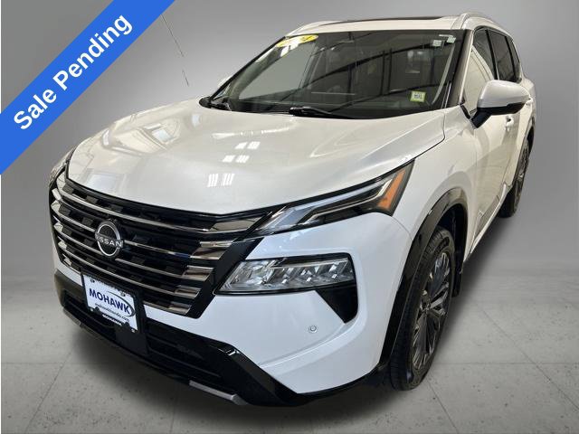 Used 2024 Nissan Rogue Platinum w/ Platinum Premium Package AWD/4WD image 1