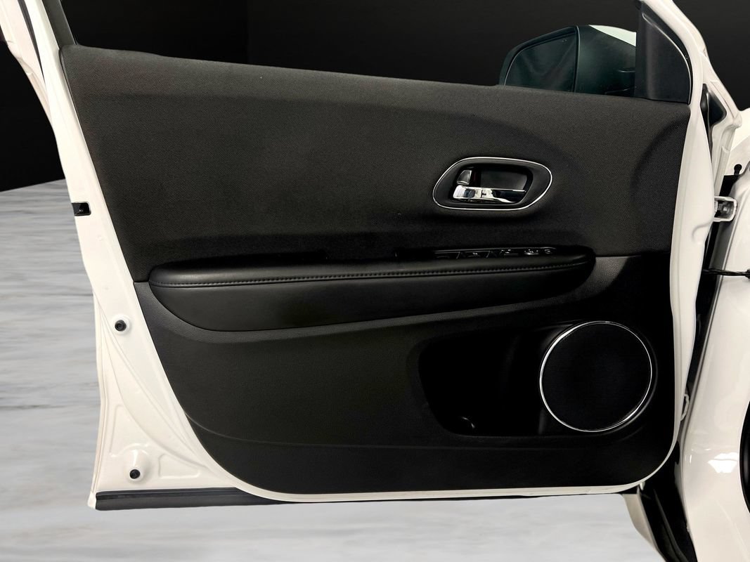 Used 2022 Honda HR-V EX image 38