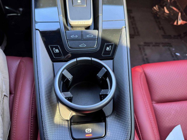 Used 2024 Porsche 911 Carrera GTS image 37