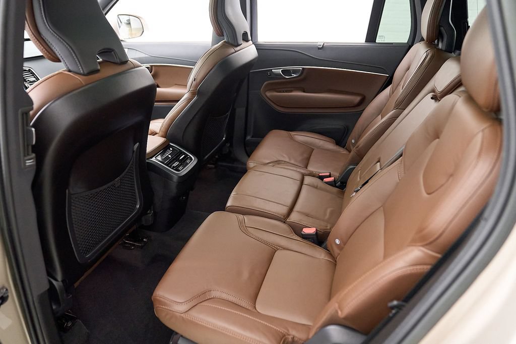 Certified 2023 Volvo XC90 B6 Ultimate AWD/4WD image 22