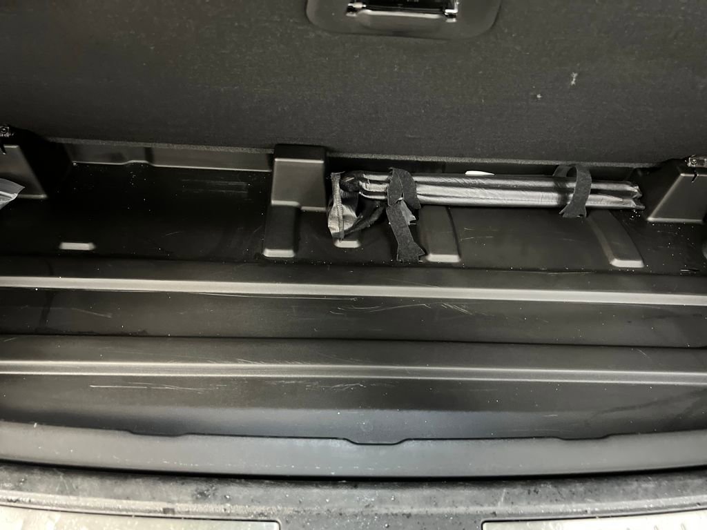 Used 2025 GMC Yukon Denali image 41