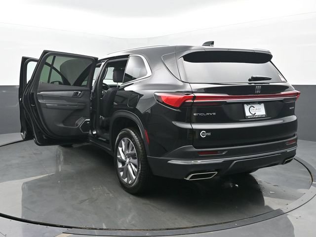 Used 2025 Buick Enclave Preferred w/ Power Package FWD image 58