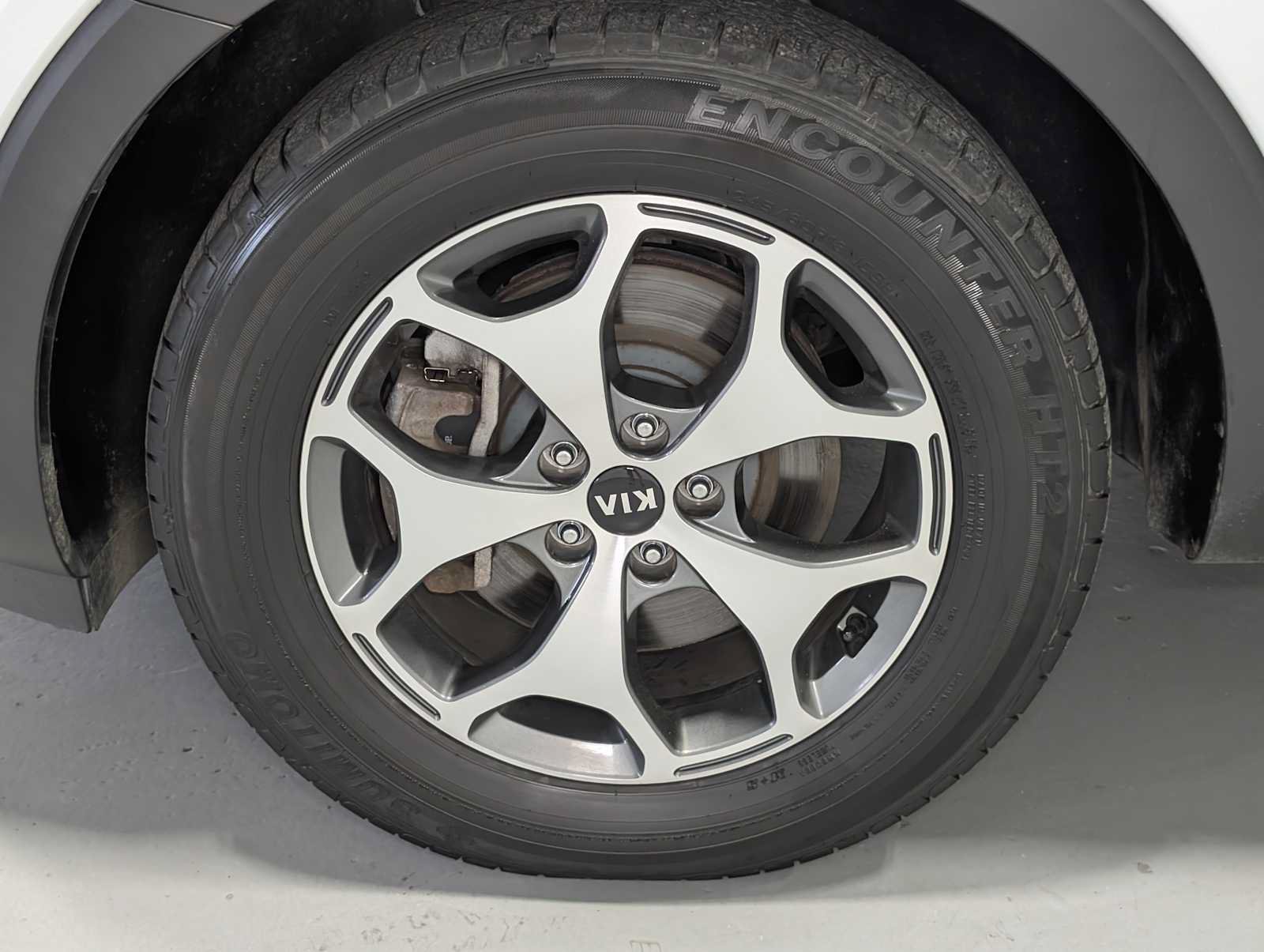 Used 2020 Kia Telluride EX w/ Towing Package AWD/4WD image 3