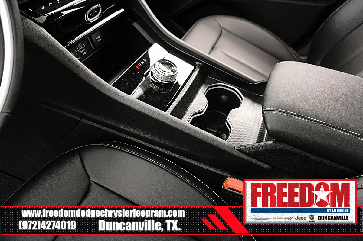New 2026 Jeep Grand Cherokee Limited w/ Limited Altitude Package RWD image 33