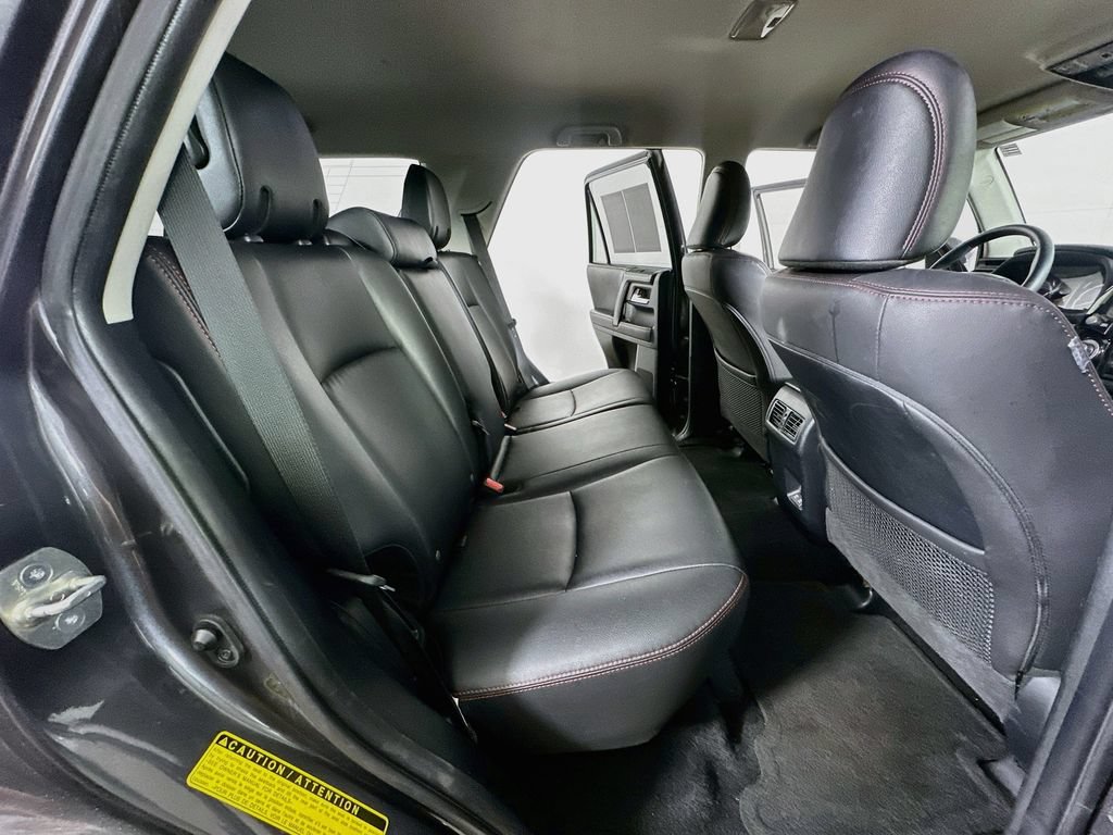 Used 2022 Toyota 4Runner TRD Off-Road Premium AWD/4WD image 12
