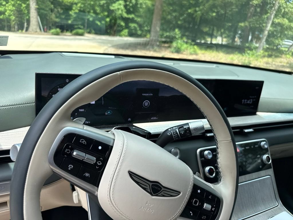 Used 2025 Genesis GV80 3.5T Prestige AWD/4WD image 2