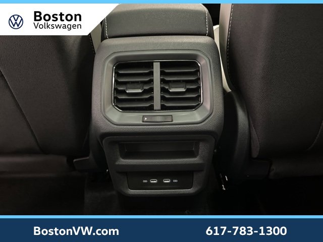 New 2026 Volkswagen Taos SE image 26