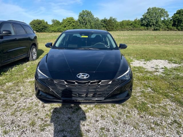 Used 2023 Hyundai Elantra SEL FWD image 3