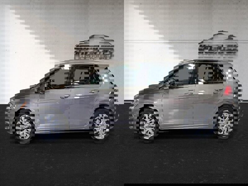 Used 2015 Volkswagen e-Golf Limited Edition image 7