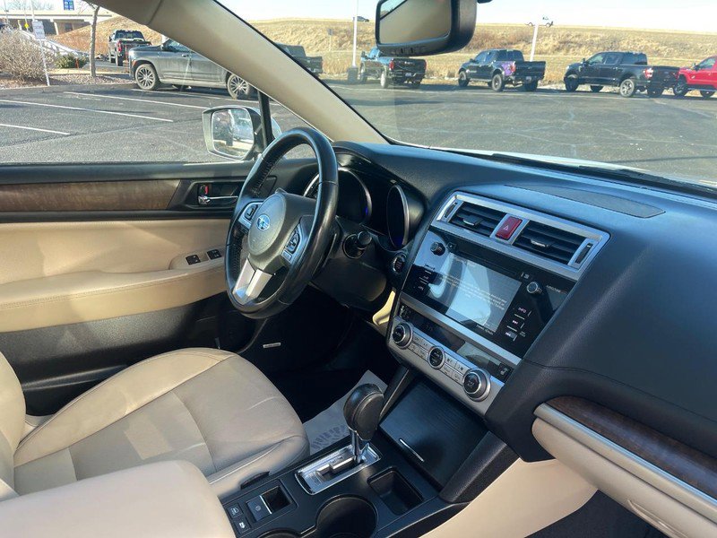 Used 2016 Subaru Outback 2.5i Limited image 7