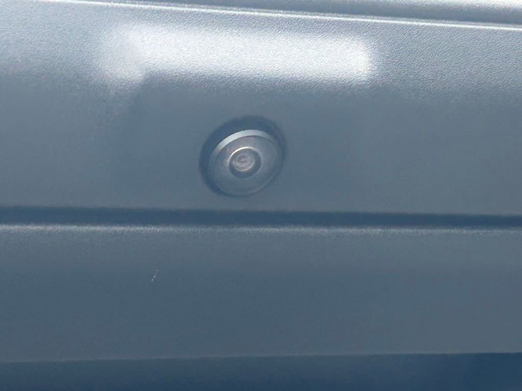 Used 2025 Ford F350 XLT w/ FX4 Off-Road Package image 18