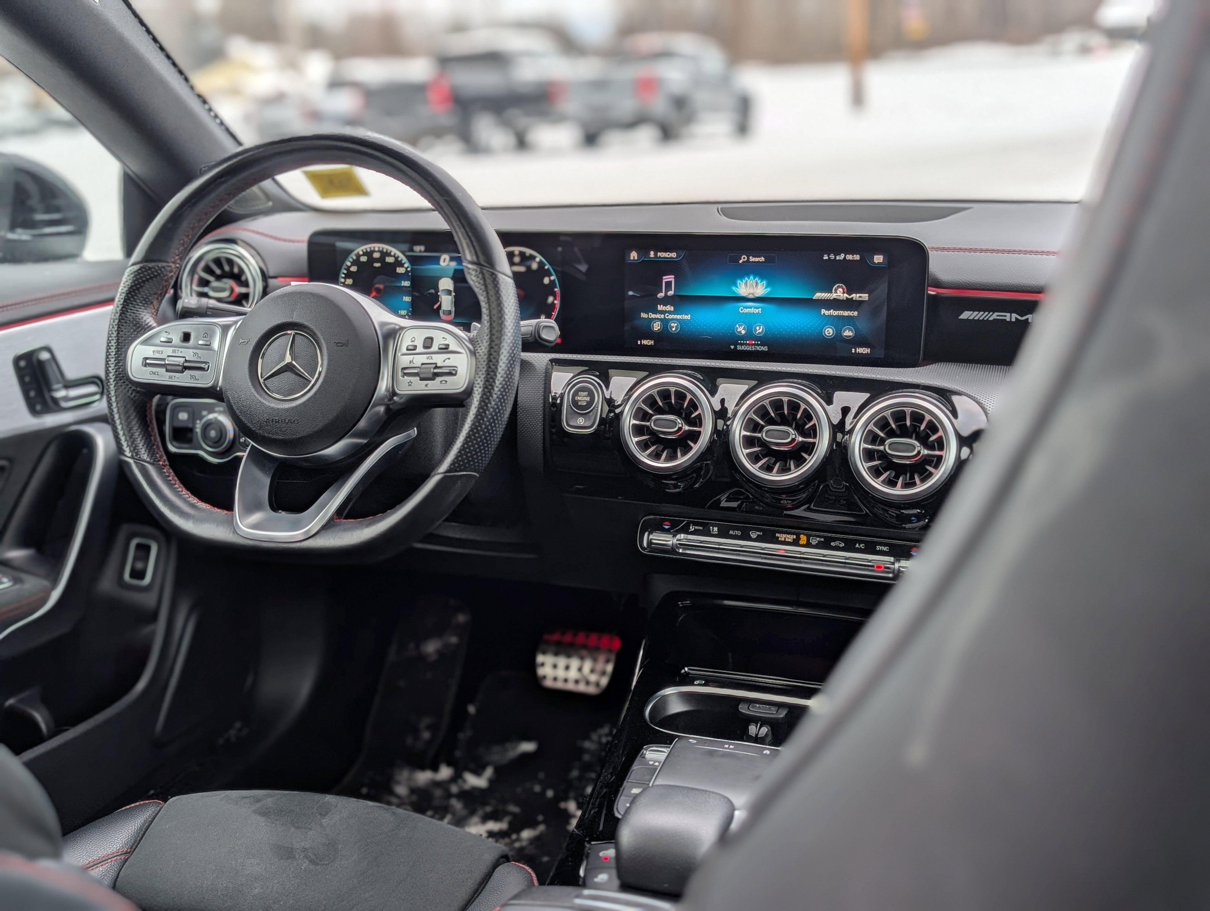 Used 2022 Mercedes-Benz CLA 35 AMG 4MATIC image 21