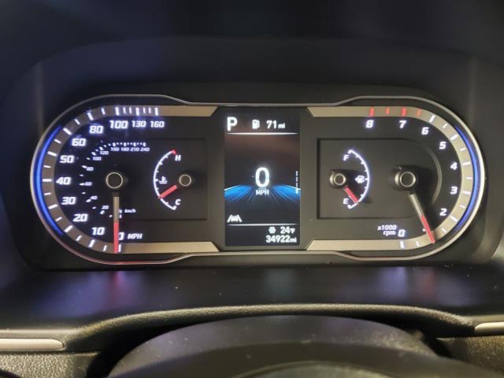 Used 2023 Hyundai Santa Cruz SE w/ Cargo Package image 16