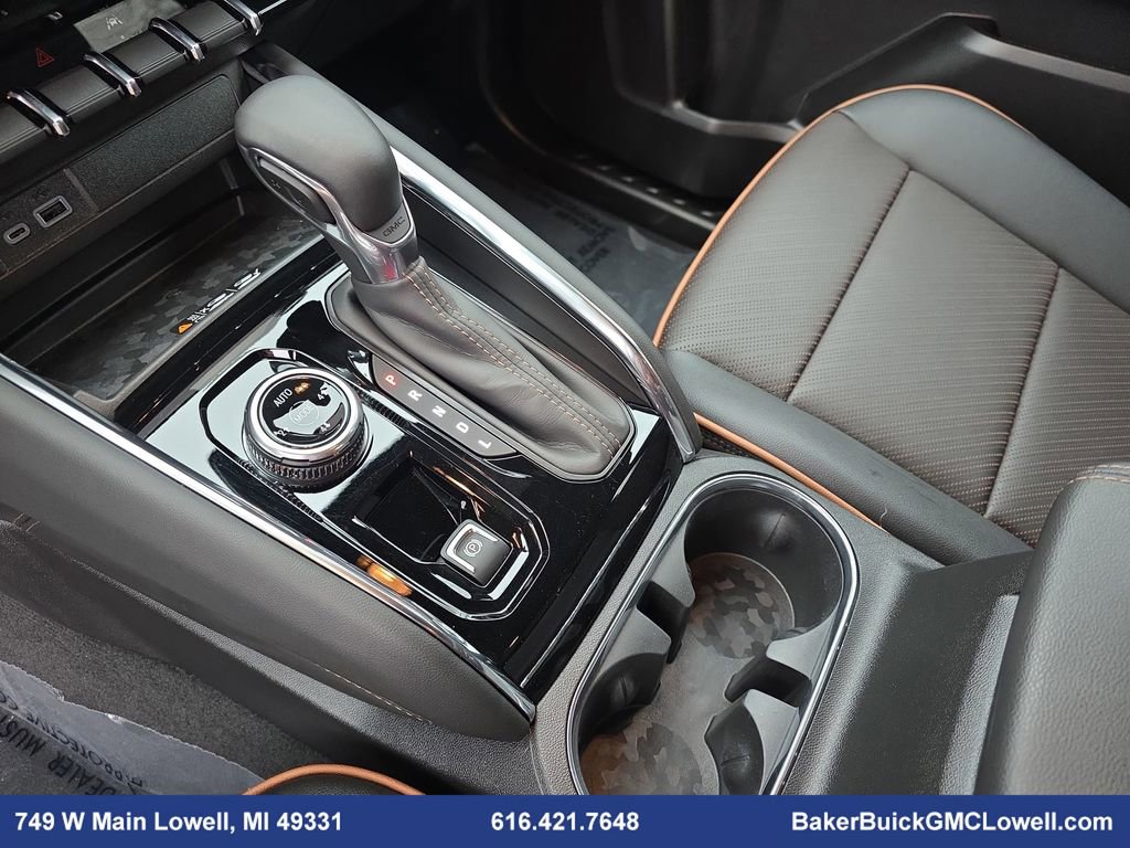 Used 2025 GMC Canyon AT4 w/ Nightfall Edition image 24