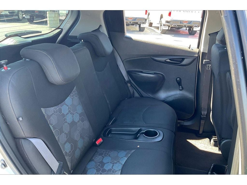 Used 2017 Chevrolet Spark LS image 29