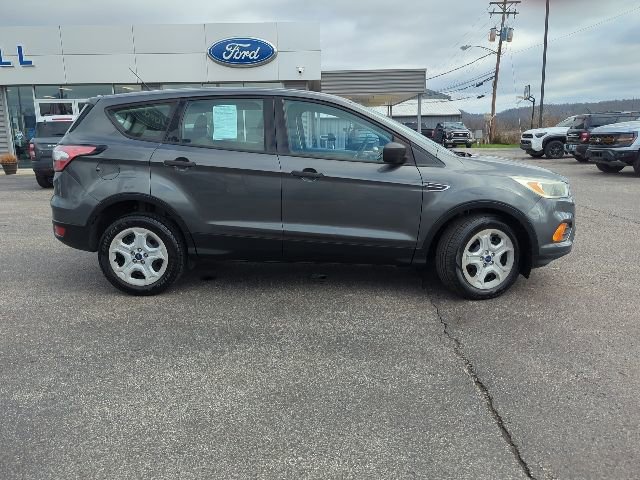 Used 2017 Ford Escape S image 21