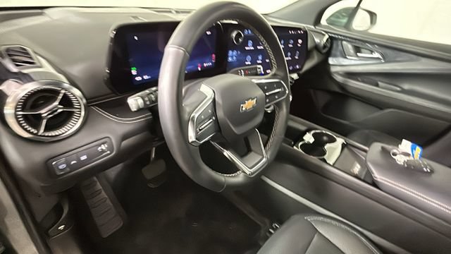 Used 2024 Chevrolet Blazer EV LT AWD/4WD image 14