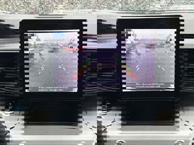 Used 2021 Ford Explorer XLT image 32