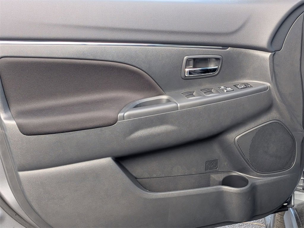 New 2025 Mitsubishi Outlander Sport ES image 13