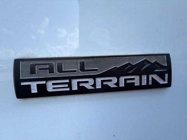 Used 2015 GMC Sierra 1500 SLE AWD/4WD image 16
