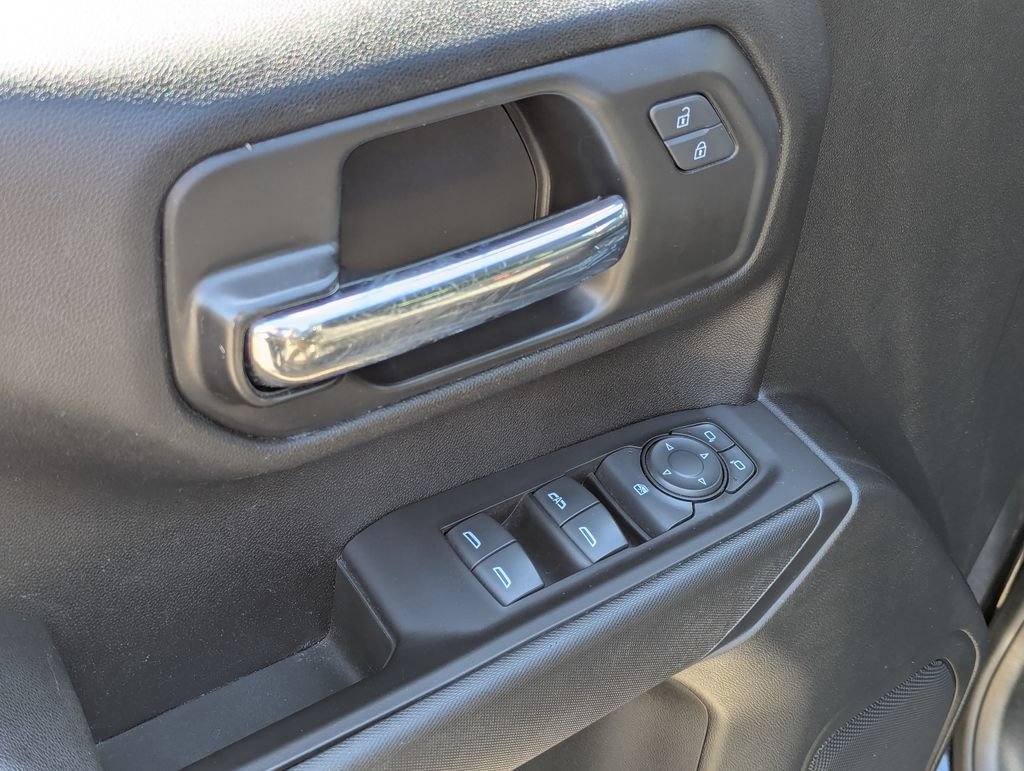 Used 2022 Chevrolet Silverado 1500 W/T w/ WT Value Package AWD/4WD image 11