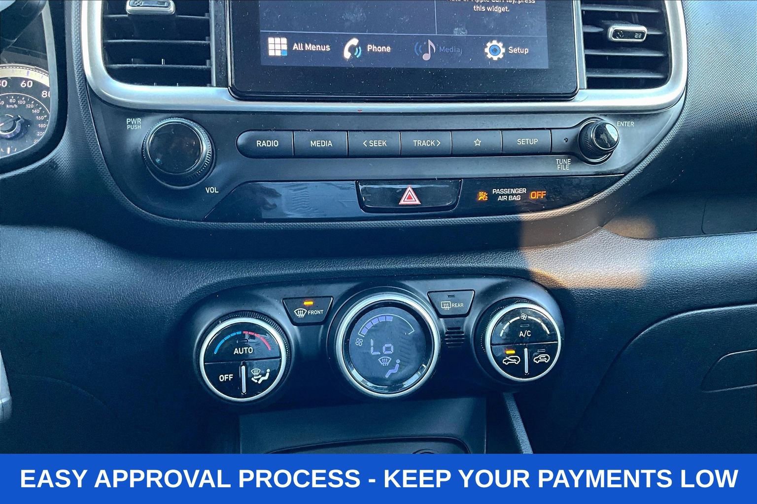 Used 2021 Hyundai Venue SEL FWD image 18