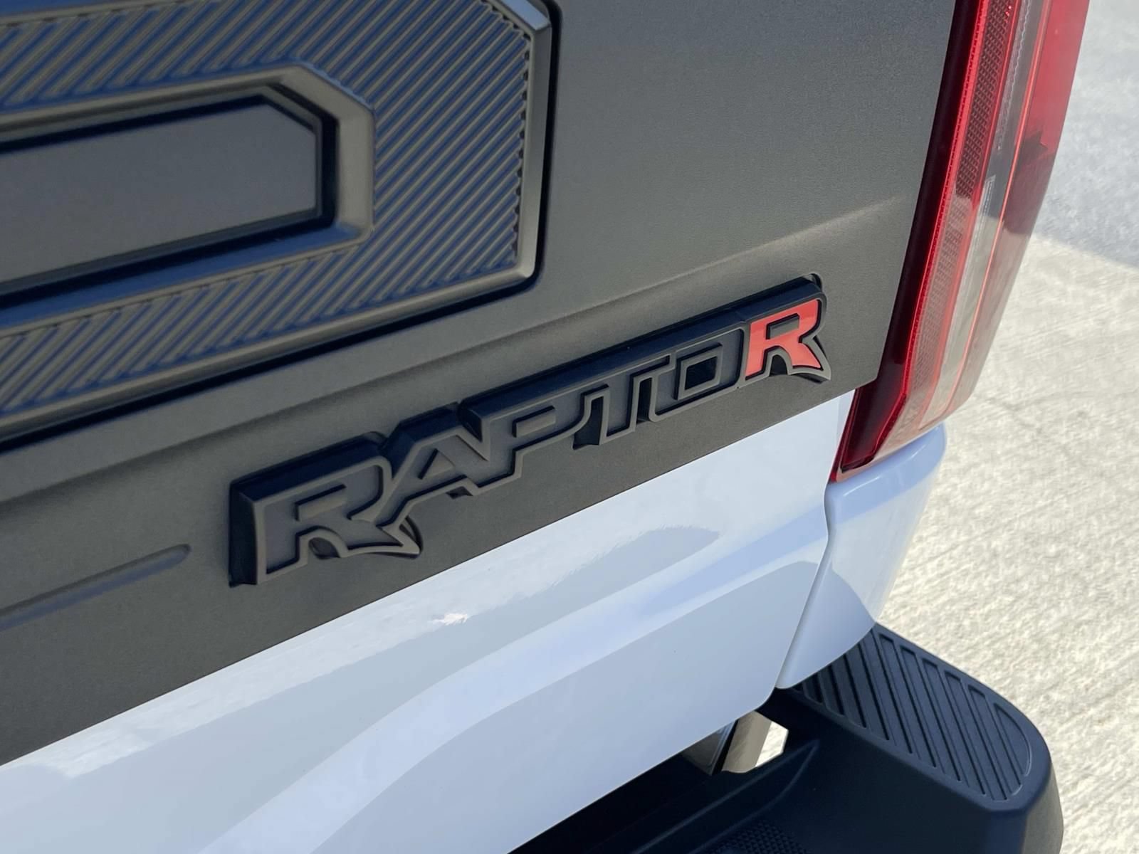 Used 2024 Ford F150 Raptor w/ Equipment Group 803A Raptor R AWD/4WD image 7