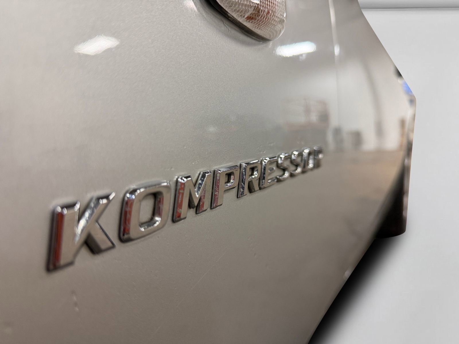 Used 1999 Mercedes-Benz SLK 230 image 12