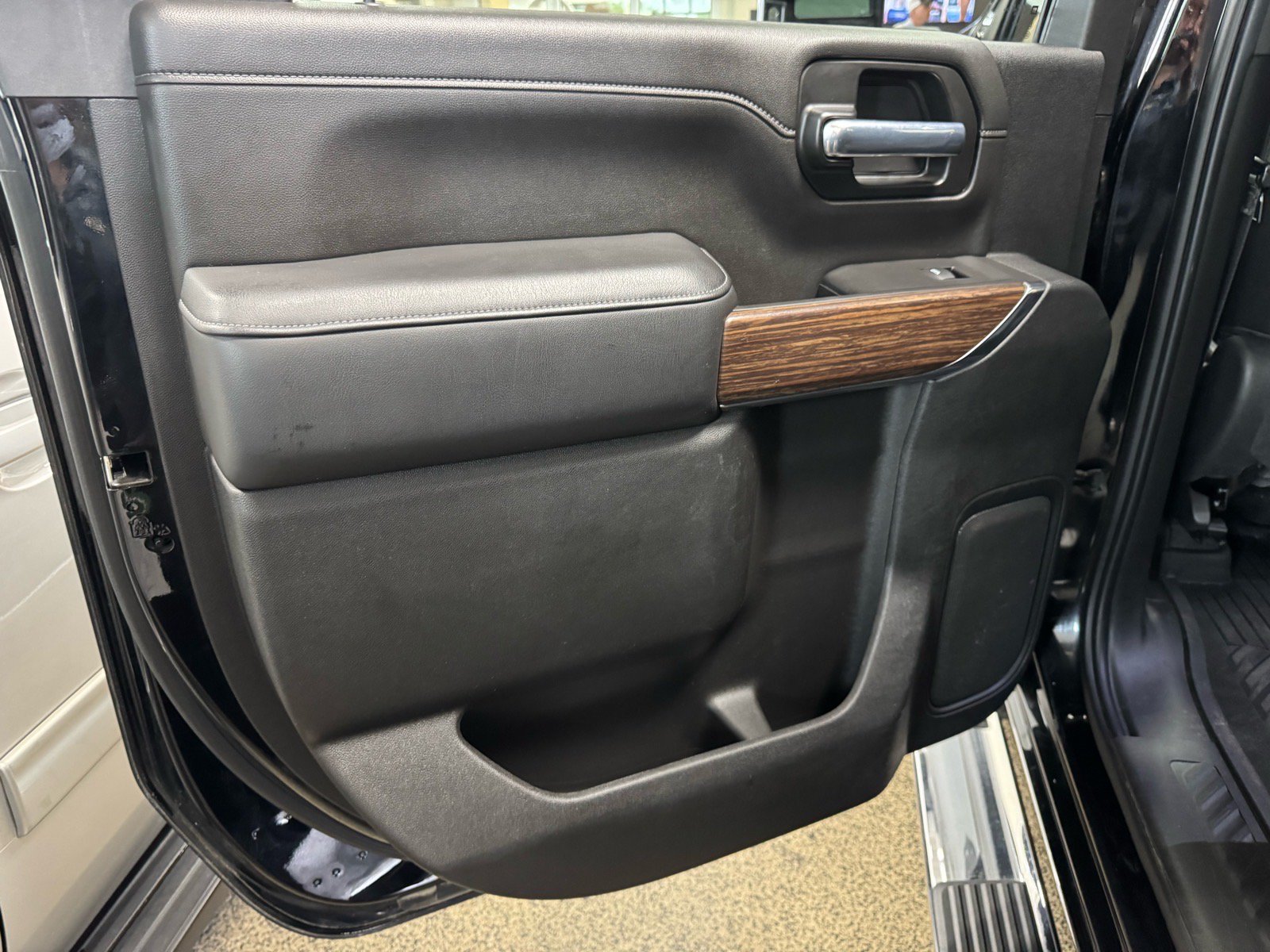 Certified 2021 Chevrolet Silverado 2500 High Country w/ Z71 Off-Road Package AWD/4WD image 10