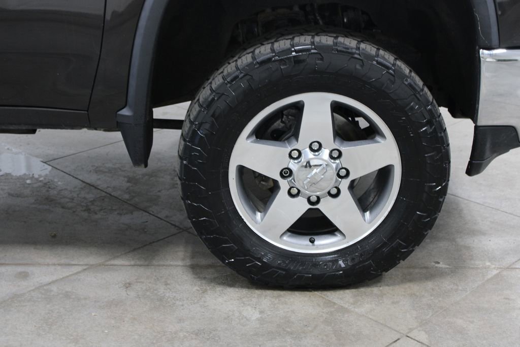 Used 2020 Chevrolet Silverado 2500 LTZ w/ Z71 Off-Road Package AWD/4WD image 59