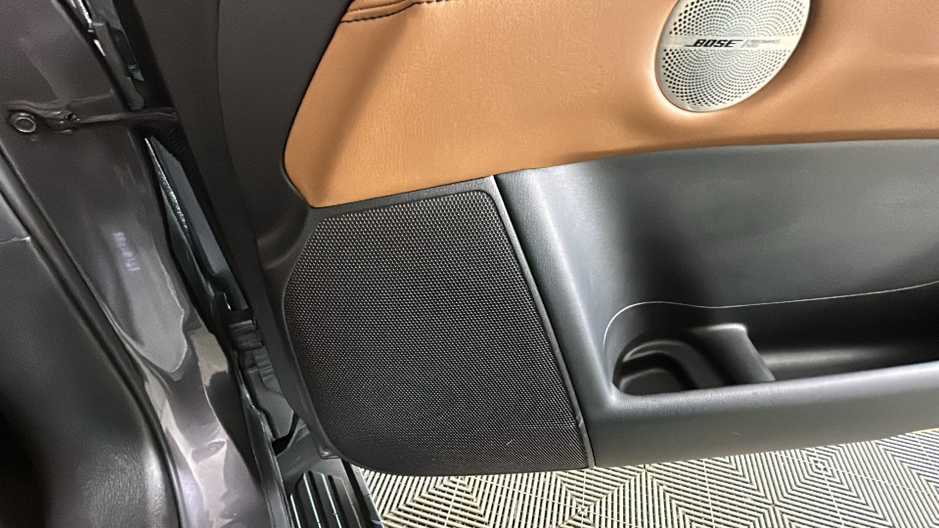 Used 2023 INFINITI QX80 Sensory w/ Cargo Package AWD/4WD image 38