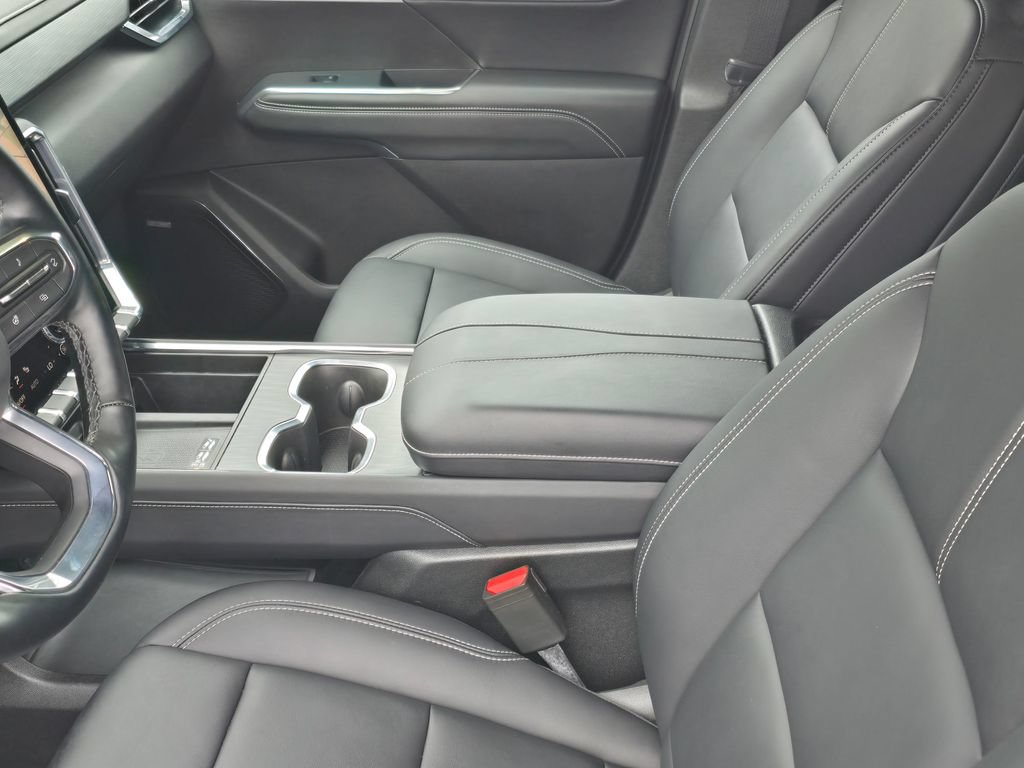 Used 2026 GMC Acadia Elevation w/ Elevation Premium Package FWD image 26