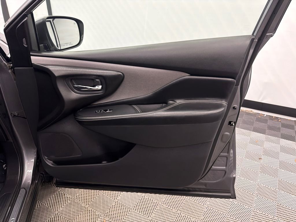 Used 2024 Nissan Murano SV image 15